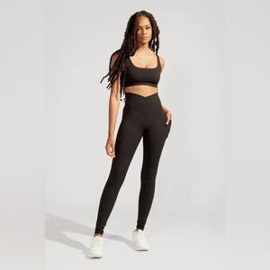 POPFLEX Crisscross Hourglass® Leggings with Pockets - Black